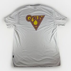Vintage Oakley Tamarindo T Shirt‎ White Distressed Logo Graphic Mens Size XL